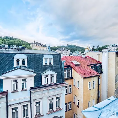 Poet's Theme Room, Free Parking Karlovy Vary